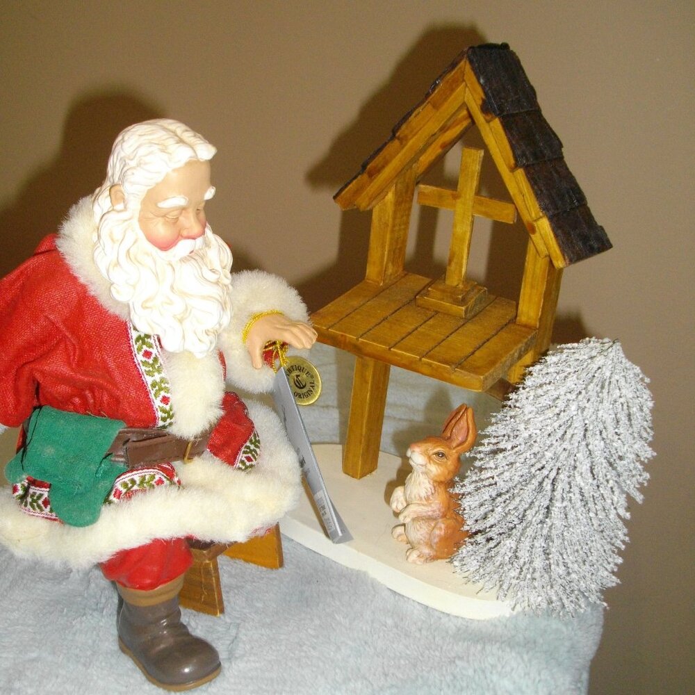 Possible Dreams Clothtique Trailside Prayer Santa figurine. - Picture 2 of 3